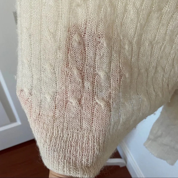 Irene’s Story Boutique Long Sleeve Crew Neck Soft Off White Sweater - Picture 4 of 9